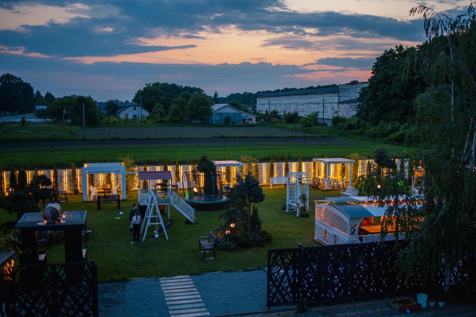 Кузня Міні-Готель Mateyevtsy Exterior foto